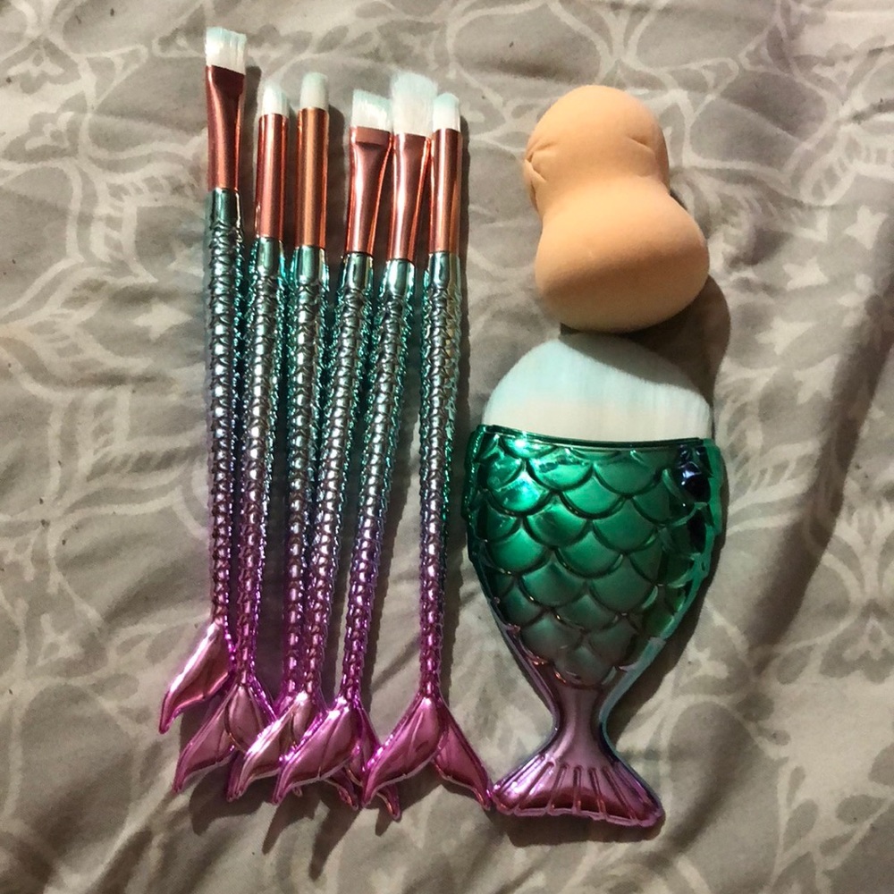 Mermaid Makeup brush lot